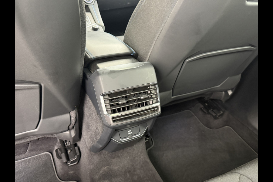 Lynk & Co 01 PHEV AUT-7 261pk Pano-Schuifdak Lmv 20" 360°Camera Apple Carplay Android Auto Adap.Cruise Navi Pdc Ecc Keyless Led Plug-In Hybri Elek.Memory.Stoel File assistent Dodehoek detector Elektrisch bedienbare achterklep Rijstrooksensor Wifi Verkeersbord detectie 425Nm koppel 3,7kw laadvermogen €41.883 Nieuwprijs Lynk & Co 01 PHEV AUT-7 261pk Pano-Schuifdak Lmv 20" 360°Camera Apple Carplay Android Auto Adap.Cruise Navi Pdc Ecc Keyless Led Plug-In Hybri Elek.Memory.Stoel File assistent Dodehoek detector Elektrisch bedienbare achterklep Rijstrooksensor Wifi Verkeersbord detectie 425Nm koppel 3,7kw laadvermogen €41.883 Nieuwprijs