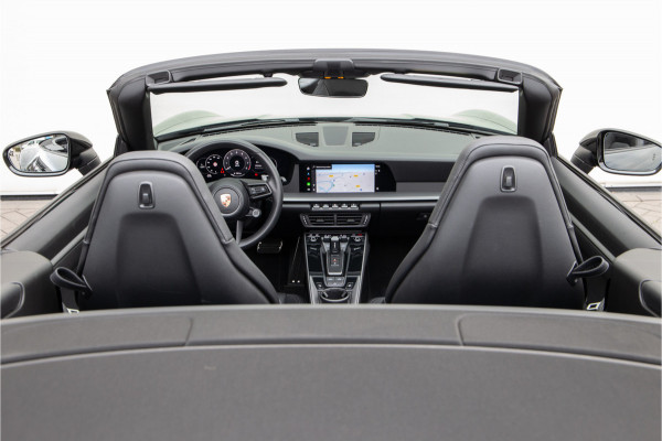 Porsche 911 Cabrio 3.0 Carrera 992.2 Sportuitlaat, Bose, Facelift, Adaptive Cruise, XPEL, 2025