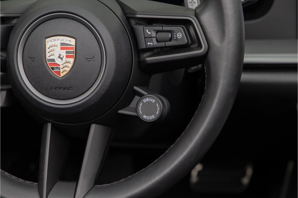 Porsche 911 Cabrio 3.0 Carrera 992.2 Sportuitlaat, Bose, Facelift, Adaptive Cruise, XPEL, 2025