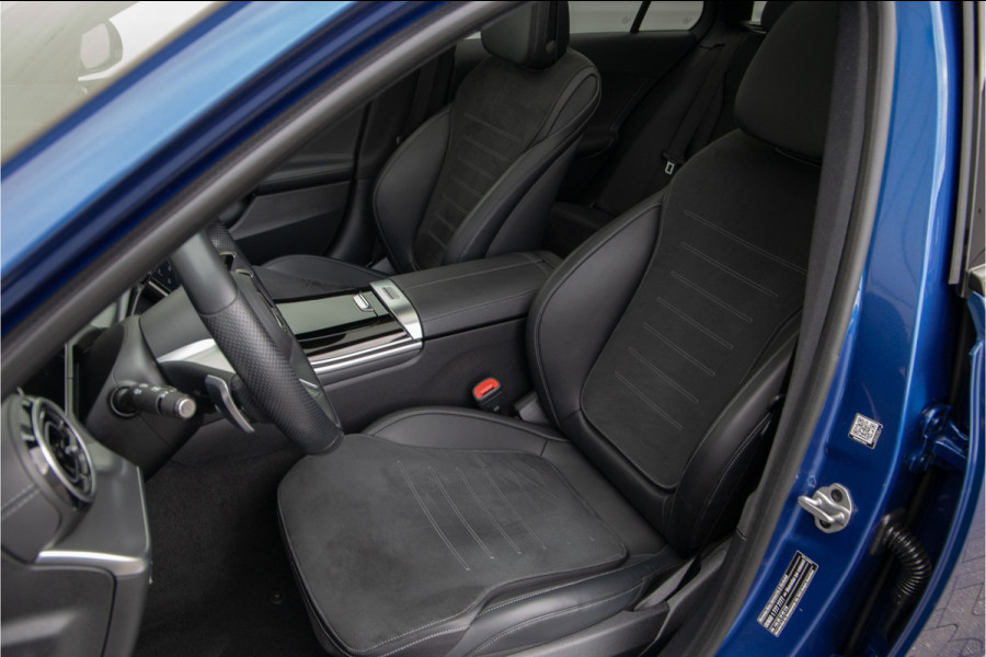 Mercedes-Benz C-Klasse Estate 200 AMG Nightpakket, pano, Camera, 19" ,Carplay, 2022 Mercedes-Benz C-Klasse Estate 200 AMG Nightpakket, pano, Camera, 19" ,Carplay, 2022