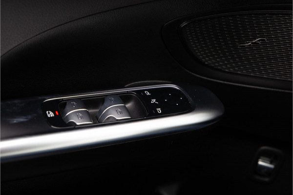 Mercedes-Benz C-Klasse Estate 200 AMG Nightpakket, pano, Camera, 19" ,Carplay, 2022 Mercedes-Benz C-Klasse Estate 200 AMG Nightpakket, pano, Camera, 19" ,Carplay, 2022