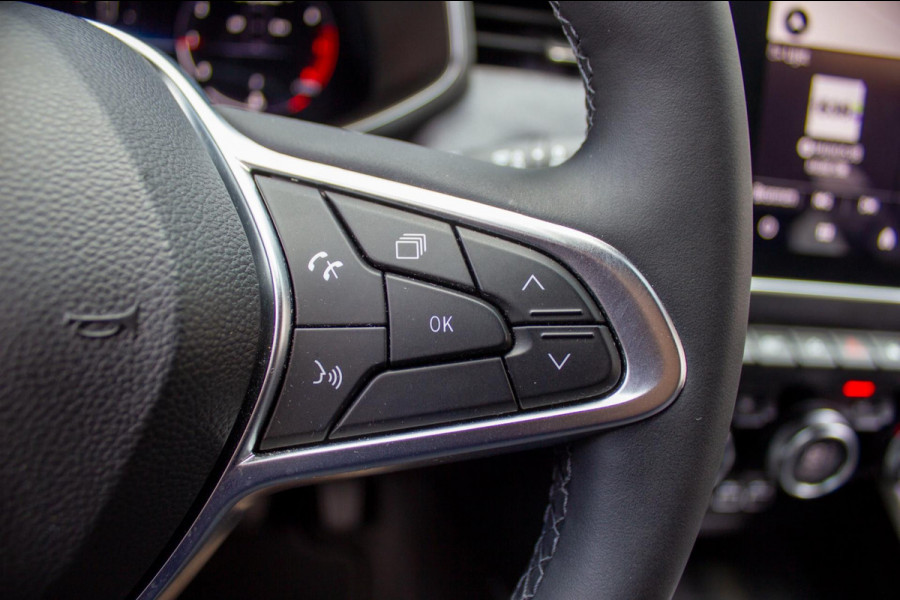 Renault Clio 1.0 TCe 90 GPF techno | Prijs rijklaar incl. 12 mnd garantie | 360 Camera Pdc Navi Led Clima Renault Clio 1.0 TCe 90 GPF techno | Prijs rijklaar incl. 12 mnd garantie | 360 Camera Pdc Navi Led Clima