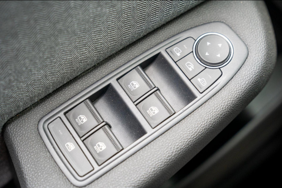 Renault Clio 1.0 TCe 90 GPF techno | Prijs rijklaar incl. 12 mnd garantie | 360 Camera Pdc Navi Led Clima Renault Clio 1.0 TCe 90 GPF techno | Prijs rijklaar incl. 12 mnd garantie | 360 Camera Pdc Navi Led Clima