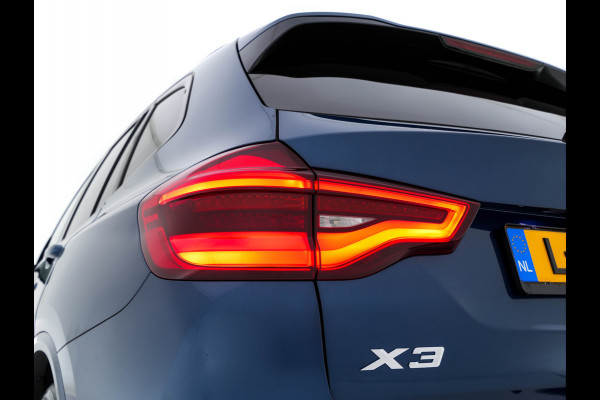 BMW X3 xDrive30e M-Sportpack Business Edition Plus (INCL-BTW) *PANO | LUXURY-LEATHER | FULL-LED | DIGI-COCKPIT | HIFI-SOUND | CARPLAY | DAB+ | HEATED-SPORTSEATS | AMBIENT-LIGHT | PRIVACY-GLASS | SHIFT-PADDLES | TOWBAR | 19''ALU*