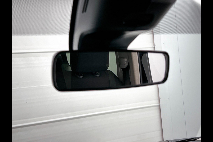 Peugeot Expert 2.0 BlueHDI 180 Long Premium Dubbele Cabine Automaat Airco Bluetooth LM Velgen Look pakket Peugeot Expert 2.0 BlueHDI 180 Long Premium Dubbele Cabine Automaat Airco Bluetooth LM Velgen Look pakket