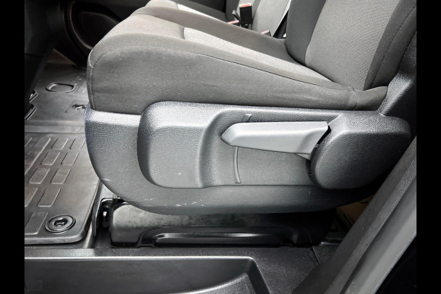 Peugeot Expert 2.0 BlueHDI 180 Long Premium Dubbele Cabine Automaat Airco Bluetooth LM Velgen Look pakket Peugeot Expert 2.0 BlueHDI 180 Long Premium Dubbele Cabine Automaat Airco Bluetooth LM Velgen Look pakket