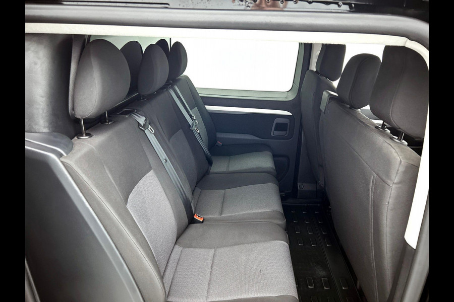 Peugeot Expert 2.0 BlueHDI 180 Long Premium Dubbele Cabine Automaat Airco Bluetooth LM Velgen Look pakket Peugeot Expert 2.0 BlueHDI 180 Long Premium Dubbele Cabine Automaat Airco Bluetooth LM Velgen Look pakket