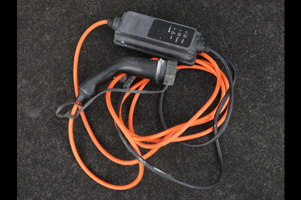 Peugeot 3008 1.6 HYbrid 225 GT | Adaptive cruise | FOCAL Sound | Trekhaak | Leder/Alcantara | Carplay | Camera | Sfeerverlichting | Navigatie | Digital Cockpit | PHEV | Plug In Peugeot 3008 1.6 HYbrid 225 GT | Adaptive cruise | FOCAL Sound | Trekhaak | Leder/Alcantara | Carplay | Camera | Sfeerverlichting | Navigatie | Digital Cockpit | PHEV | Plug In