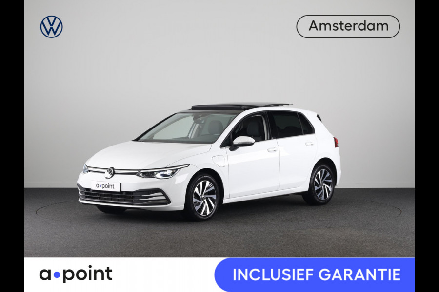 Volkswagen Golf 1.4 eHybrid Style 204 pk Automaat (DSG) | Navigatie | Panoramadak | Parkeersensoren | Adaptieve cruise control | Stoelverwarming | Volkswagen Golf 1.4 eHybrid Style 204 pk Automaat (DSG) | Navigatie | Panoramadak | Parkeersensoren | Adaptieve cruise control | Stoelverwarming |