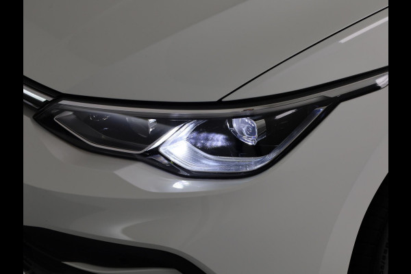Volkswagen Golf 1.4 eHybrid Style 204 pk Automaat (DSG) | Navigatie | Panoramadak | Parkeersensoren | Adaptieve cruise control | Stoelverwarming | Volkswagen Golf 1.4 eHybrid Style 204 pk Automaat (DSG) | Navigatie | Panoramadak | Parkeersensoren | Adaptieve cruise control | Stoelverwarming |