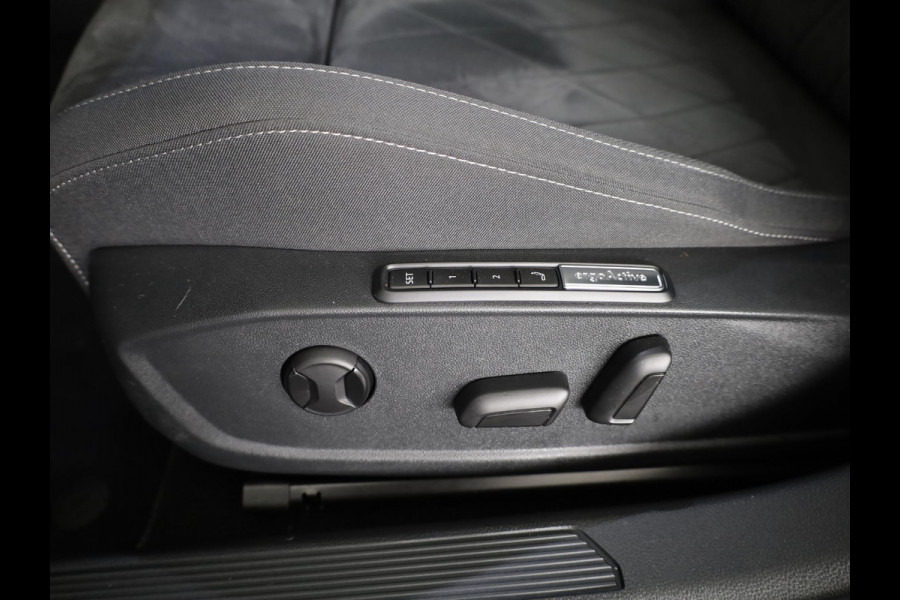 Volkswagen Golf 1.4 eHybrid Style 204 pk Automaat (DSG) | Navigatie | Panoramadak | Parkeersensoren | Adaptieve cruise control | Stoelverwarming | Volkswagen Golf 1.4 eHybrid Style 204 pk Automaat (DSG) | Navigatie | Panoramadak | Parkeersensoren | Adaptieve cruise control | Stoelverwarming |