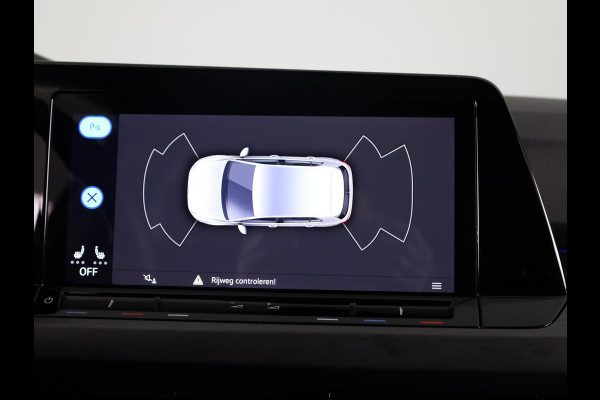 Volkswagen Golf 1.4 eHybrid Style 204 pk Automaat (DSG) | Navigatie | Panoramadak | Parkeersensoren | Adaptieve cruise control | Stoelverwarming | Volkswagen Golf 1.4 eHybrid Style 204 pk Automaat (DSG) | Navigatie | Panoramadak | Parkeersensoren | Adaptieve cruise control | Stoelverwarming |