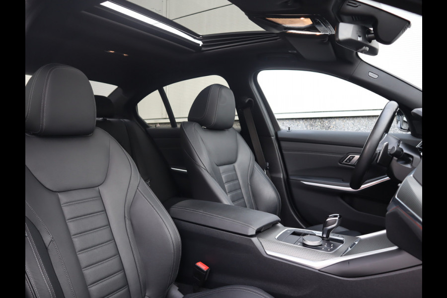 BMW 3-serie M-Sport 19inch / SOH91% / Glazen dak / HiFi / 50 Jahre / Camera / M Performance