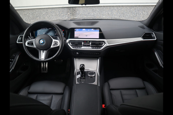 BMW 3-serie M-Sport 19inch / SOH91% / Glazen dak / HiFi / 50 Jahre / Camera / M Performance