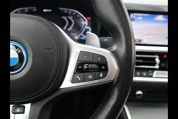 BMW 3-serie M-Sport 19inch / SOH91% / Glazen dak / HiFi / 50 Jahre / Camera / M Performance