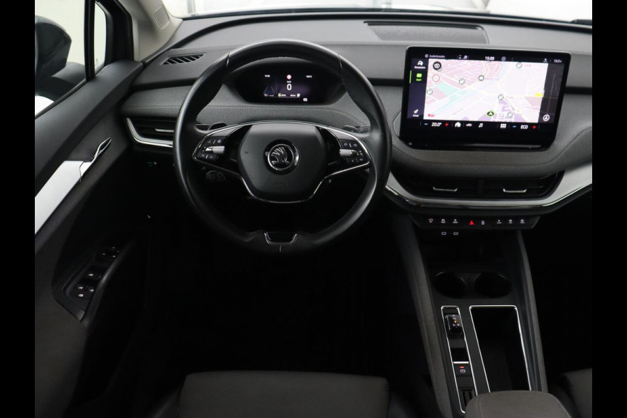 Škoda ENYAQ iV 60 | Trekhaak | Adaptive cruise | Camera | Keyless | Stuurverwarming | Half leder | 19'' | Carplay | Navigatie | Digital Cockpit | Full LED | File Assistent | Parkeerhulp