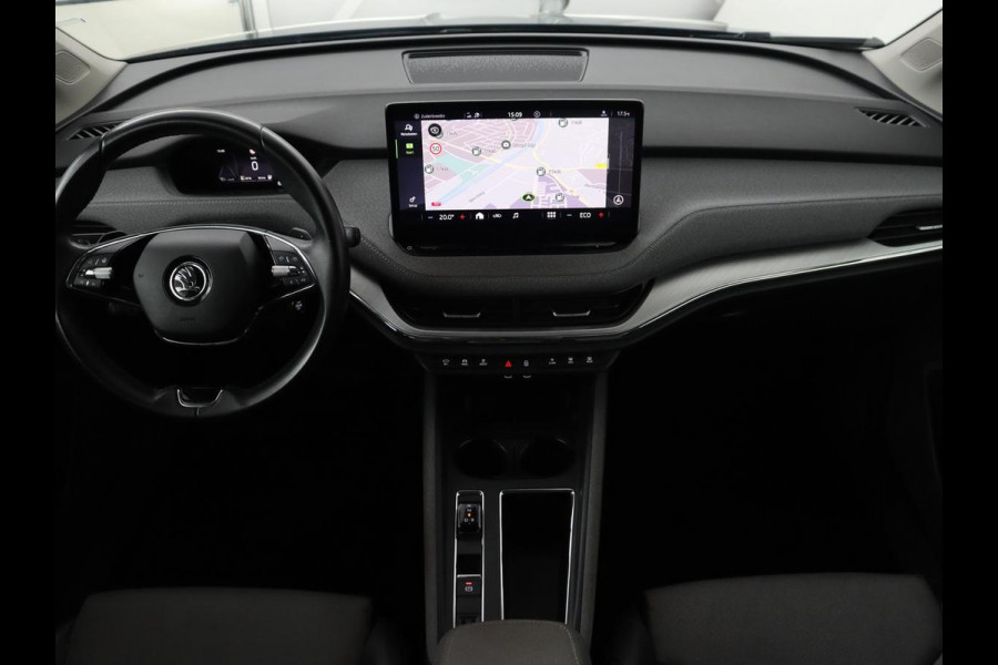 Škoda ENYAQ iV 60 | Trekhaak | Adaptive cruise | Camera | Keyless | Stuurverwarming | Half leder | 19'' | Carplay | Navigatie | Digital Cockpit | Full LED | File Assistent | Parkeerhulp