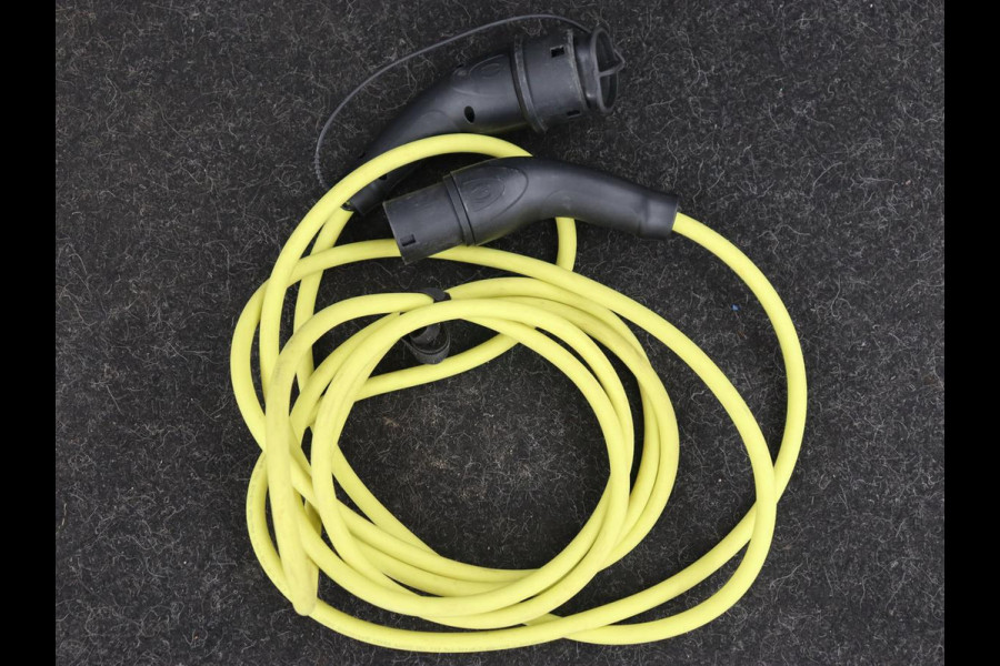 Škoda ENYAQ iV 60 | Trekhaak | Adaptive cruise | Camera | Keyless | Stuurverwarming | Half leder | 19'' | Carplay | Navigatie | Digital Cockpit | Full LED | File Assistent | Parkeerhulp