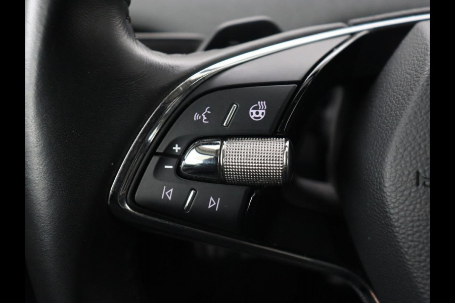 Škoda ENYAQ iV 60 | Trekhaak | Adaptive cruise | Camera | Keyless | Stuurverwarming | Half leder | 19'' | Carplay | Navigatie | Digital Cockpit | Full LED | File Assistent | Parkeerhulp