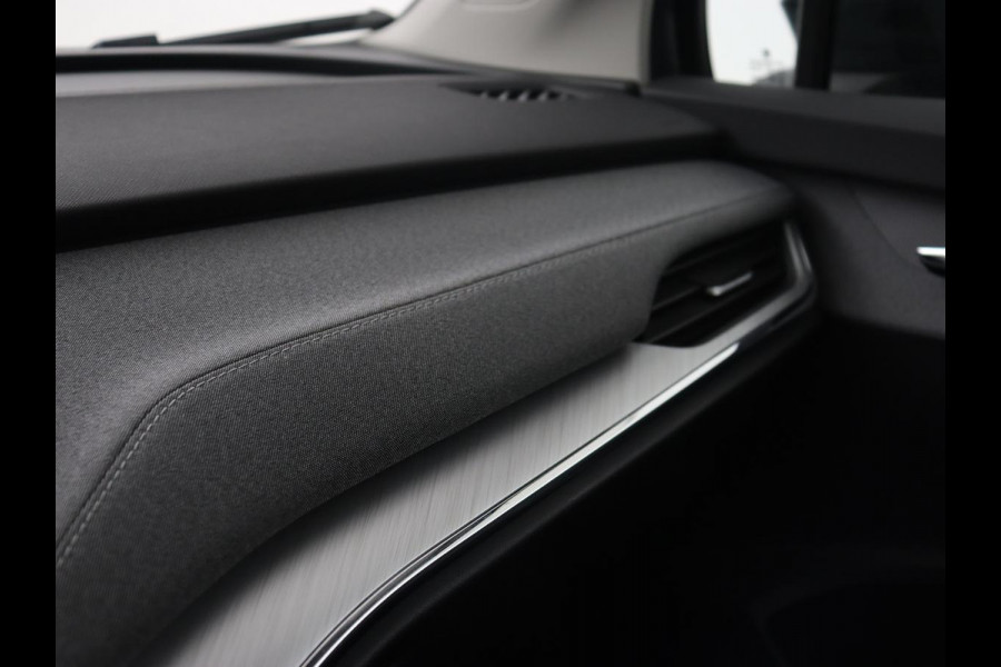 Škoda ENYAQ iV 60 | Trekhaak | Adaptive cruise | Camera | Keyless | Stuurverwarming | Half leder | 19'' | Carplay | Navigatie | Digital Cockpit | Full LED | File Assistent | Parkeerhulp