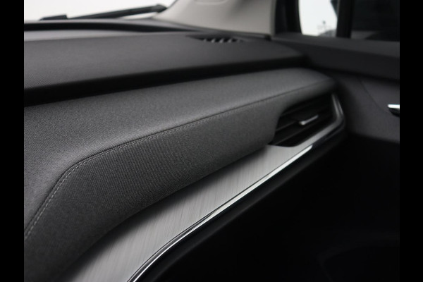 Škoda ENYAQ iV 60 | Trekhaak | Adaptive cruise | Camera | Keyless | Stuurverwarming | Half leder | 19'' | Carplay | Navigatie | Digital Cockpit | Full LED | File Assistent | Parkeerhulp