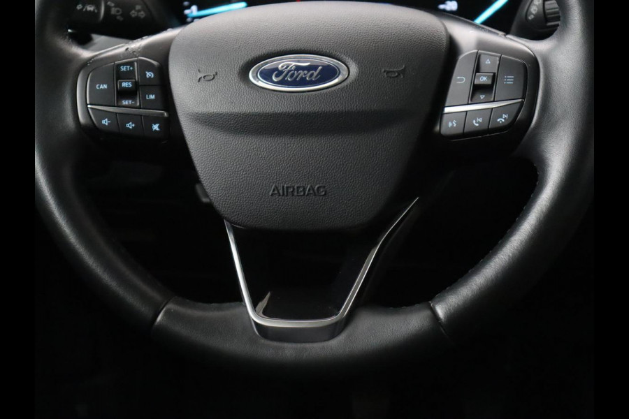 Ford Focus 1.5 EcoBoost Titanium | Trekhaak | Stoel & stuurverwarming | Camera | Carplay | Navigatie | Keyless | Full LED | Cruise control