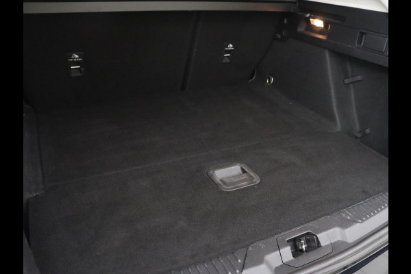 Ford Focus 1.5 EcoBoost Titanium | Trekhaak | Stoel & stuurverwarming | Camera | Carplay | Navigatie | Keyless | Full LED | Cruise control