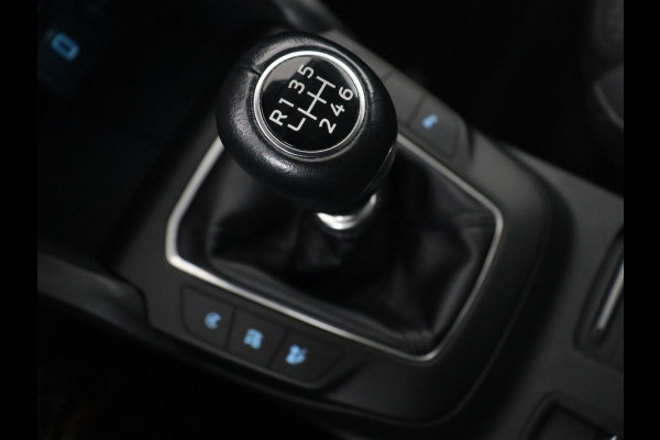 Ford Focus 1.5 EcoBoost Titanium | Trekhaak | Stoel & stuurverwarming | Camera | Carplay | Navigatie | Keyless | Full LED | Cruise control