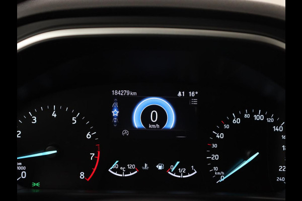 Ford Focus 1.5 EcoBoost Titanium | Trekhaak | Stoel & stuurverwarming | Camera | Carplay | Navigatie | Keyless | Full LED | Cruise control