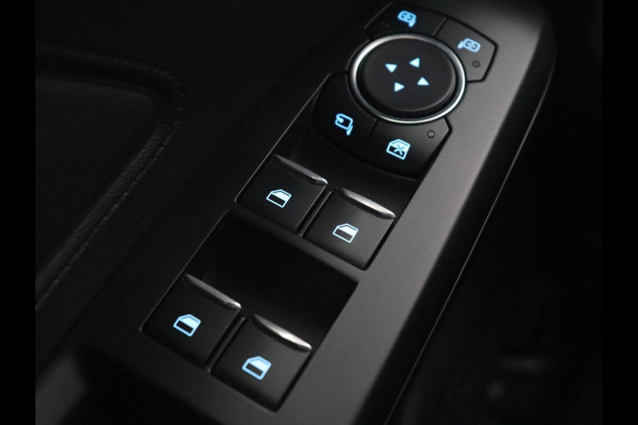Ford Focus 1.5 EcoBoost Titanium | Trekhaak | Stoel & stuurverwarming | Camera | Carplay | Navigatie | Keyless | Full LED | Cruise control