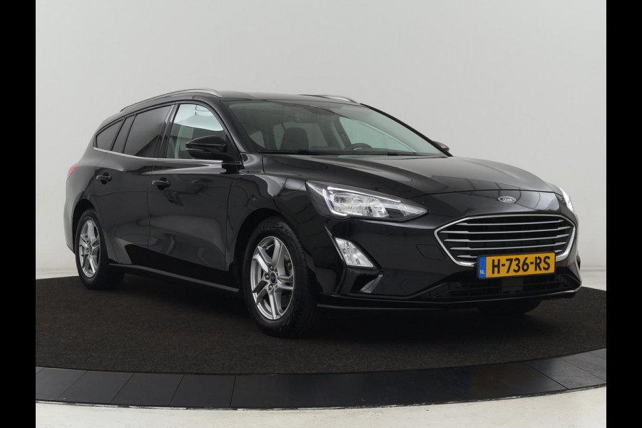 Ford Focus 1.5 EcoBoost Titanium | Trekhaak | Stoel & stuurverwarming | Camera | Carplay | Navigatie | Keyless | Full LED | Cruise control