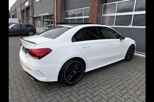 Mercedes-Benz A-Klasse A200 AMG Limo LED Pano Camera Sfeer Mercedes-Benz A-Klasse A200 AMG Limo LED Pano Camera Sfeer