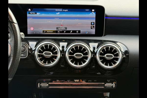 Mercedes-Benz A-Klasse A200 AMG Limo LED Pano Camera Sfeer Mercedes-Benz A-Klasse A200 AMG Limo LED Pano Camera Sfeer