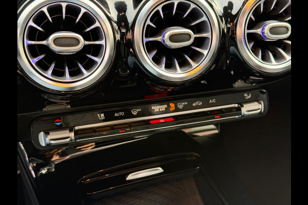 Mercedes-Benz A-Klasse A200 AMG Limo LED Pano Camera Sfeer Mercedes-Benz A-Klasse A200 AMG Limo LED Pano Camera Sfeer