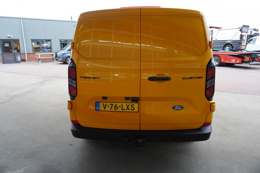 Ford Transit Custom 300L 2.0 TDCI 136PK L2H1 Trend Schuifdeur links en rechts nr. V108 | Airco | Cruise | Trekhaak