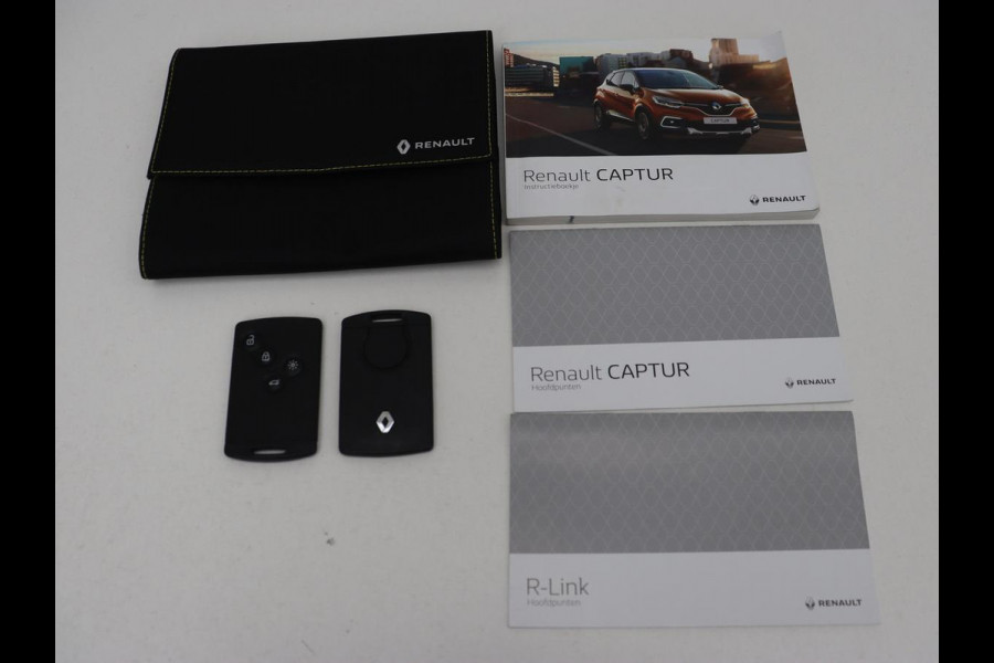 Renault Captur 1.2 TCe Intens | Automaat | 1e eigenaar | Trekhaak | Camera | Full LED | Keyless | Carplay | Navigatie | Dodehoek detectie | Climate control | Cruise control | Park Assist