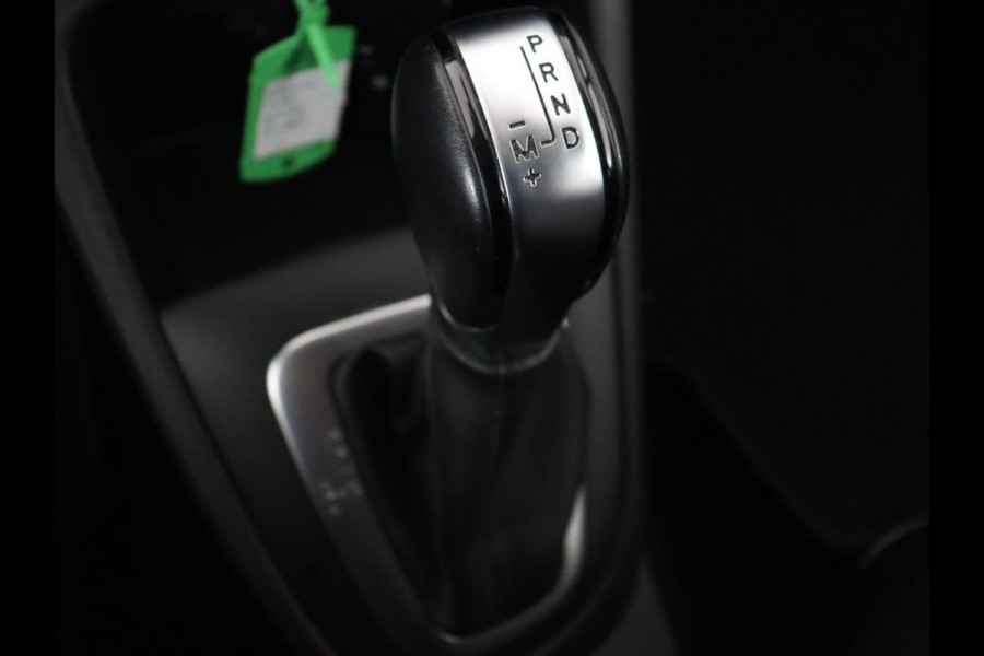 Renault Captur 1.2 TCe Intens | Automaat | 1e eigenaar | Trekhaak | Camera | Full LED | Keyless | Carplay | Navigatie | Dodehoek detectie | Climate control | Cruise control | Park Assist