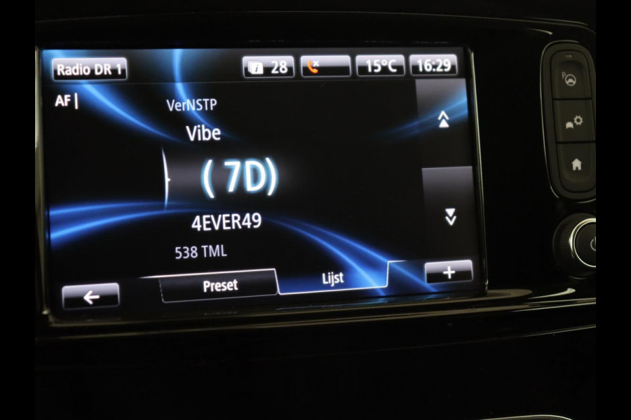 Renault Captur 1.2 TCe Intens | Automaat | 1e eigenaar | Trekhaak | Camera | Full LED | Keyless | Carplay | Navigatie | Dodehoek detectie | Climate control | Cruise control | Park Assist