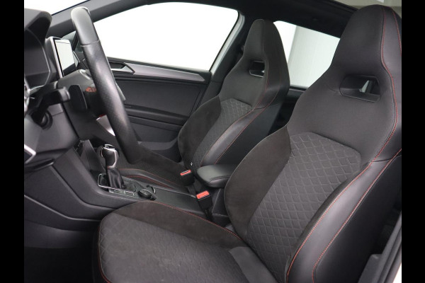 Seat Tarraco 1.4 TSI eHybrid PHEV FR | Panoramadak | Trekhaak | Adaptive cruise | Alcantara | Carplay | Navigatie | Camera | Full LED | 19'' lichtmetalen velgen | Plug In Seat Tarraco 1.4 TSI eHybrid PHEV FR | Panoramadak | Trekhaak | Adaptive cruise | Alcantara | Carplay | Navigatie | Camera | Full LED | 19'' lichtmetalen velgen | Plug In