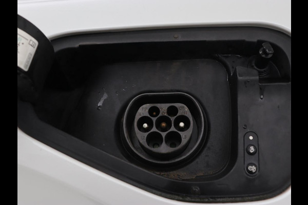 Seat Tarraco 1.4 TSI eHybrid PHEV FR | Panoramadak | Trekhaak | Adaptive cruise | Alcantara | Carplay | Navigatie | Camera | Full LED | 19'' lichtmetalen velgen | Plug In Seat Tarraco 1.4 TSI eHybrid PHEV FR | Panoramadak | Trekhaak | Adaptive cruise | Alcantara | Carplay | Navigatie | Camera | Full LED | 19'' lichtmetalen velgen | Plug In