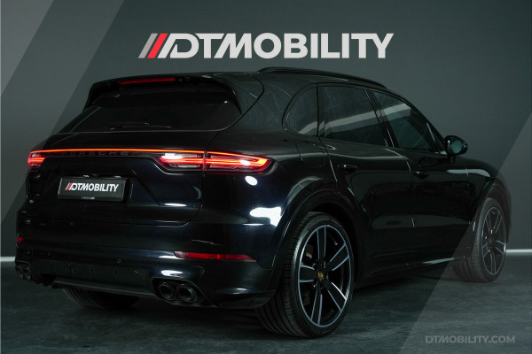Porsche Cayenne 3.0 E-Hybrid | Sport Design & Chrono | | Panoramadak | ACC | Achterasbesturing