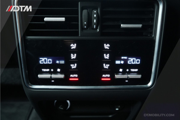 Porsche Cayenne 3.0 E-Hybrid | Sport Design & Chrono | | Panoramadak | ACC | Achterasbesturing