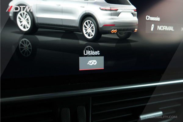 Porsche Cayenne 3.0 E-Hybrid | Sport Design & Chrono | | Panoramadak | ACC | Achterasbesturing