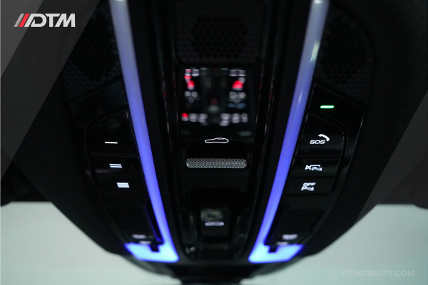 Porsche Cayenne 3.0 E-Hybrid | Sport Design & Chrono | | Panoramadak | ACC | Achterasbesturing