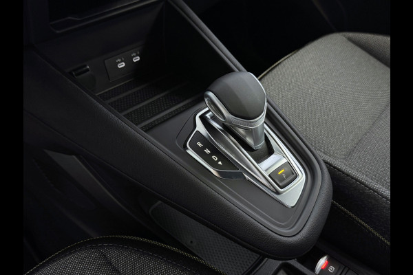 Renault Captur 1.3 160 PK 4 CIL CAMERA 18''LMV STOEL/STUUR .VERW PURE VISION LED 10'' R-LINK NAVI 2025 EDC-automaat (Efficiënt Dual Clutch) 7 Versnellingen 1200KG Trekgewicht