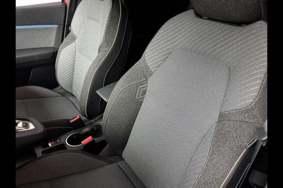 Renault Captur 1.3 160 PK 4 CIL CAMERA 18''LMV STOEL/STUUR .VERW PURE VISION LED 10'' R-LINK NAVI 2025 EDC-automaat (Efficiënt Dual Clutch) 7 Versnellingen 1200KG Trekgewicht