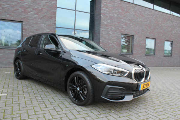 BMW 1-serie 118i High Executive Edition BMW 1-serie 118i High Executive Edition