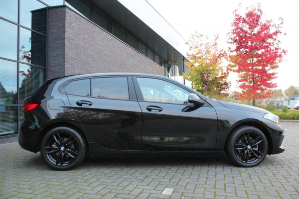 BMW 1-serie 118i High Executive Edition BMW 1-serie 118i High Executive Edition