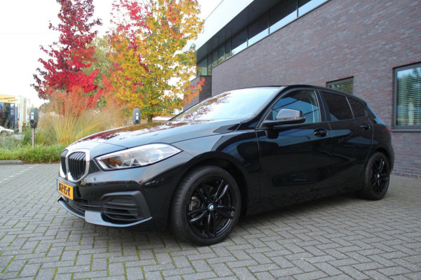 BMW 1-serie 118i High Executive Edition BMW 1-serie 118i High Executive Edition