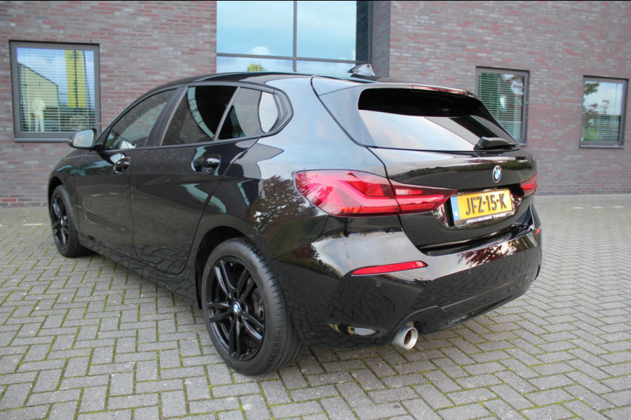 BMW 1-serie 118i High Executive Edition BMW 1-serie 118i High Executive Edition